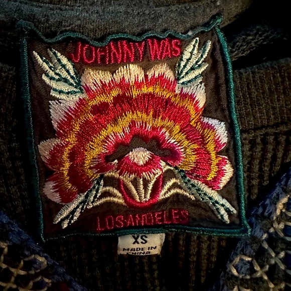 Johnny Was embroidered sweatshirt size XS - Picture 6 of 8